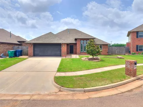 2432 NW 174th St, Edmond, OK 73012
