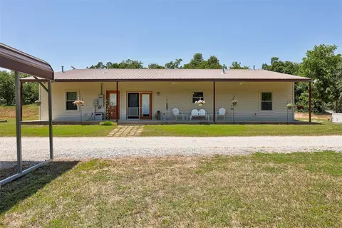 8108 Wolfridge Rd, Harrah, OK 73045