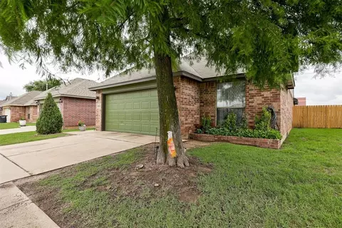 1312 SW 25th St, Moore, OK 73170