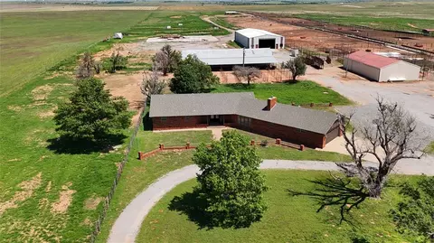 23951 E 1160, Colony, OK 73021 photo 2