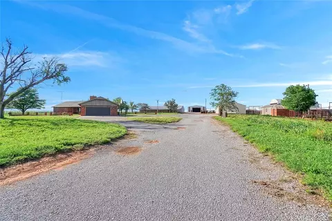 23951 E 1160, Colony, OK 73021 photo 3
