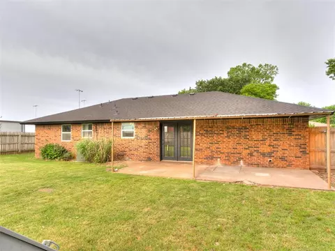416 Margaret Dr, Tuttle, OK 73089 photo 9