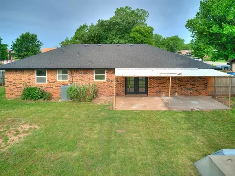 416 Margaret Dr, Tuttle, OK 73089 photo 6
