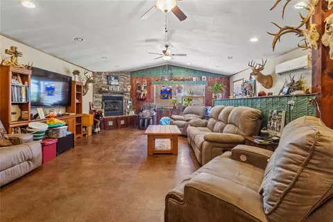 115 S 4th St, Thomas, OK 73669 photo 5