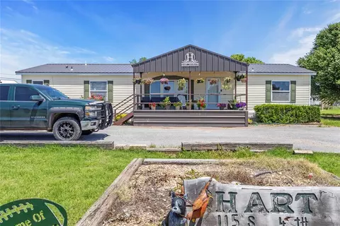 115 S 4th St, Thomas, OK 73669