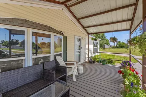 115 S 4th St, Thomas, OK 73669 photo 2