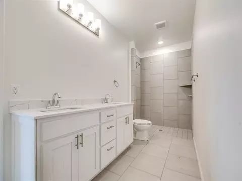 1113 N Silver Leaf Dr, Moore, OK 73160 photo 35