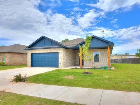 1113 N Silver Leaf Dr, Moore, OK 73160 photo 3