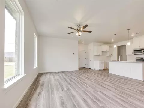 1113 N Silver Leaf Dr, Moore, OK 73160 photo 12