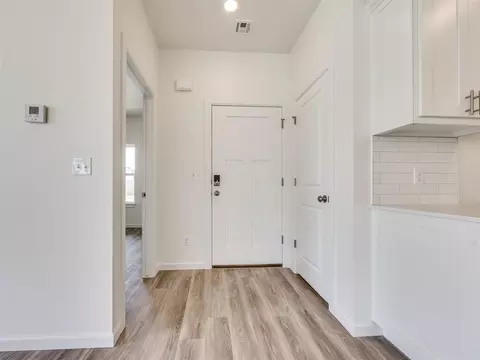 1113 N Silver Leaf Dr, Moore, OK 73160 photo 6