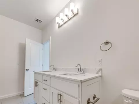 1113 N Silver Leaf Dr, Moore, OK 73160 photo 37