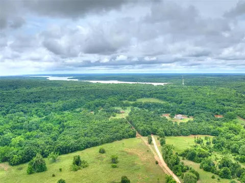 13776 E Stella Rd, Newalla, OK 74857