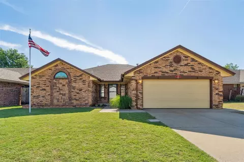 1708 Shannon Dr, Midwest City, OK 73130