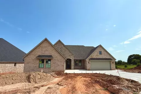 7908 Amber Ridge Dr, Edmond, OK 73034