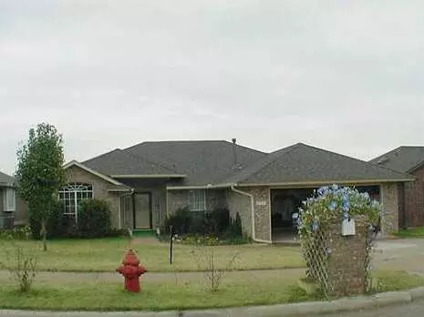 916 Goshawk, Norman, OK 73072 photo 1