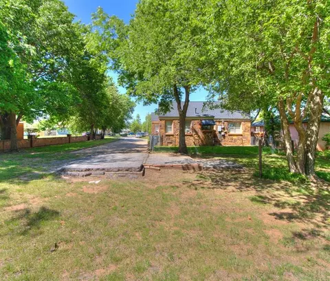 130 E 8th St, Edmond, OK 73034 photo 29