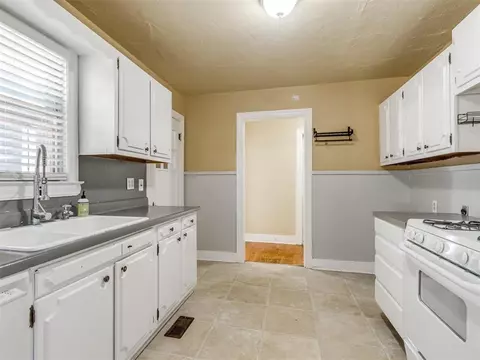 130 E 8th St, Edmond, OK 73034 photo 13