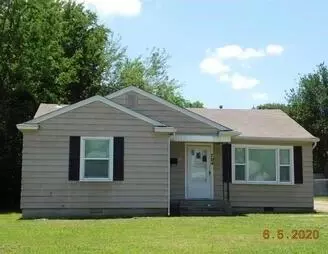 704 Ash St, Ardmore, OK 73401