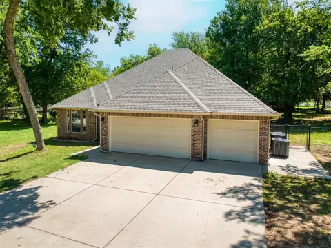 857 County Street 2984 St, Blanchard, OK 73010