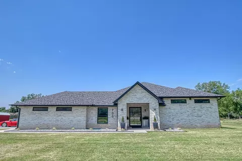 701 Hisel Rd, Del City, OK 73115