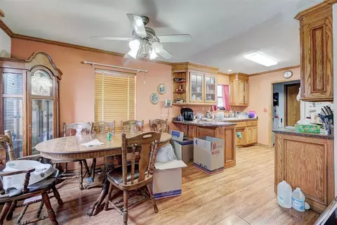 2104 Oak Forest Dr, Norman, OK 73071 photo 8