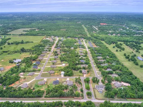 9416 Megans Way, Mcloud, OK 74851 photo 24