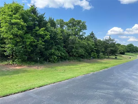 6624 Mystic Valley Dr, Edmond, OK 73034