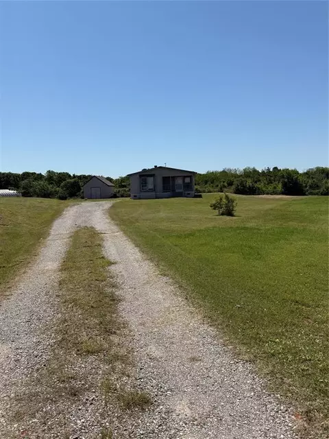 2408 Alice Ln, Blanchard, OK 73010