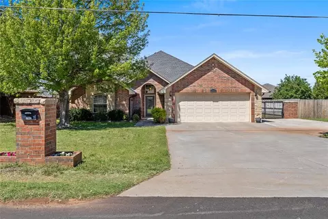 2025 E Lawter Rd, Weatherford, OK 73096
