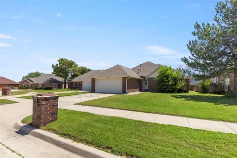4917 Byron Cir, Yukon, OK 73099 photo 4