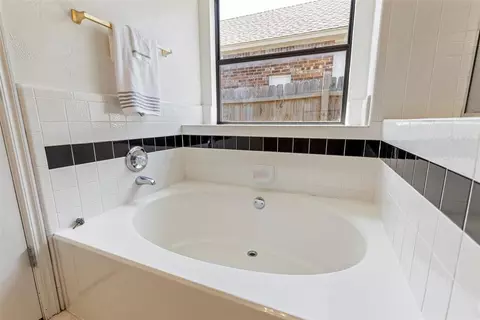 4917 Byron Cir, Yukon, OK 73099 photo 32