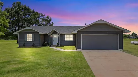 11851 Country Home Dr, Guthrie, OK 73044