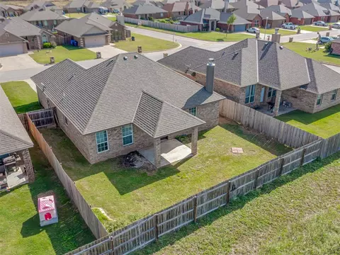 View/Area - 402 NW Granite Ave, Cache, OK 73527 photo 1 of 1