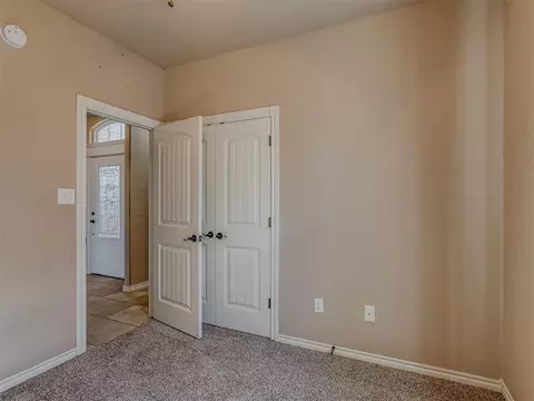 Bedroom - 402 NW Granite Ave, Cache, OK 73527 photo 2 of 3