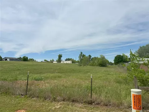 353 Rd St, Blanchard, OK 73010
