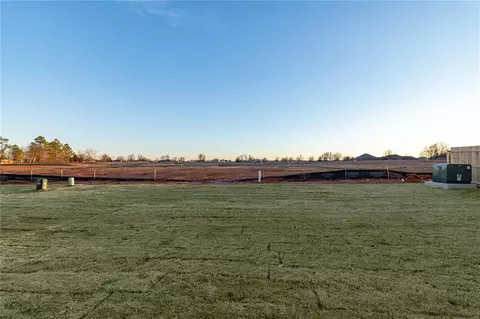 Exterior - 808 Halley Dr, Moore, OK 73160 photo 5 of 5