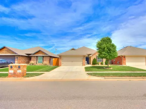 3120 Texarkana Ct, Yukon, OK 73099