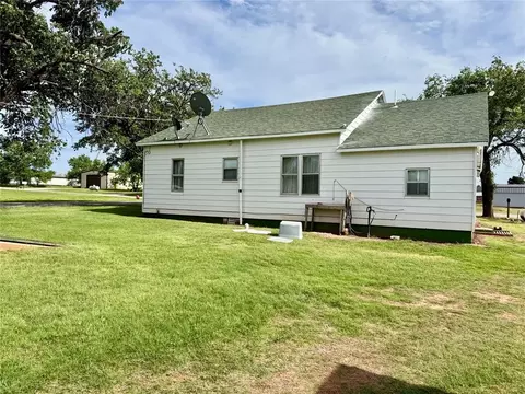 321 E Ninth St, Leedey, OK 73654 photo 18