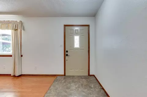 12925 Lakeroad Dr, Mcloud, OK 74851 photo 5