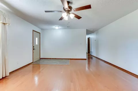 12925 Lakeroad Dr, Mcloud, OK 74851 photo 10