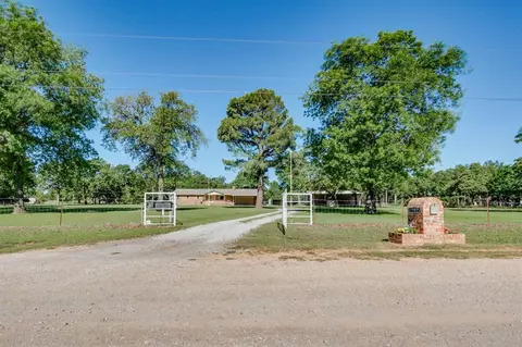 12925 Lakeroad Dr, Mcloud, OK 74851 photo 2