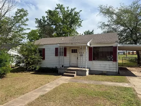 813 W College Ave, Seminole, OK 74868