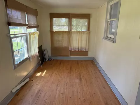 201 E Adams St, Crescent, OK 73028 photo 10