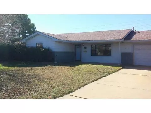 1108 Burns St, Altus, OK 73521
