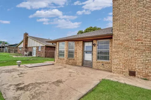 2108 Galaxy Dr, Altus, OK 73521 photo 30