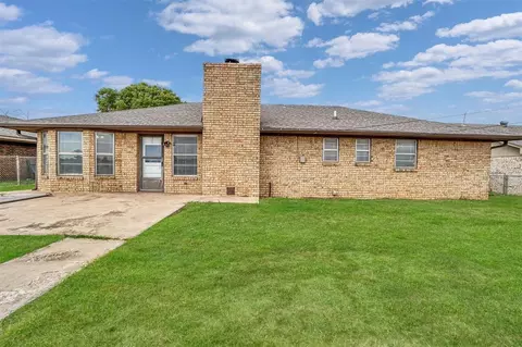 2108 Galaxy Dr, Altus, OK 73521 photo 32