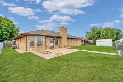 2108 Galaxy Dr, Altus, OK 73521 photo 31