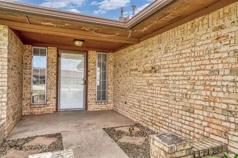 2108 Galaxy Dr, Altus, OK 73521 photo 5