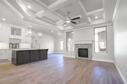 3200 Porter Dr, Edmond, OK 73012