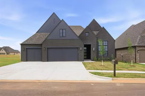 15501 Starlight Ln, Oklahoma City, OK 73078